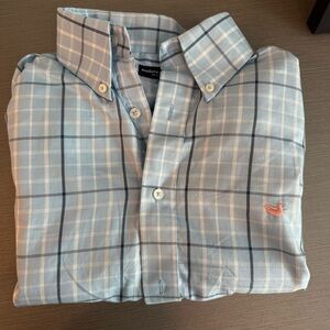 Southern Marsh Blue and White Casual Button Down Shirt. 100% cotton. Size L